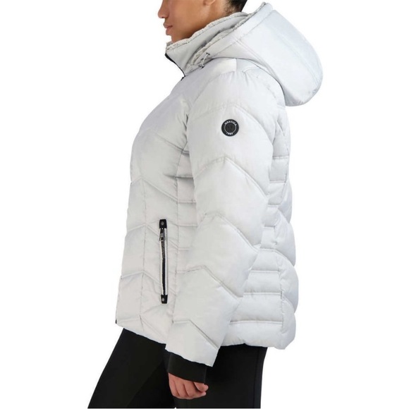 Nautica | Women’s Puffer Jacket - Picture 8 of 8